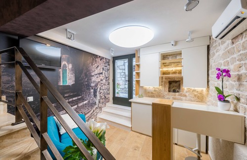 Grad House | Fenice Palace