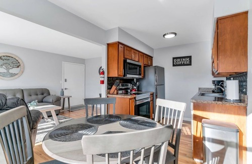 Lake Fenton Apartment | Fenton Flats- Suite 2 With On Site Hot Tub and Personal Garage