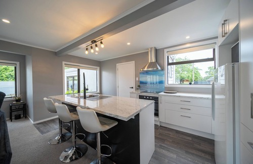 Te Anau House | Ferg Escape - Te Anau Holiday Home