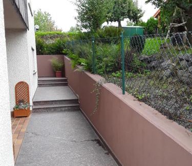Kleinbreitenbach Apartment | Ferien- und Monteurwohnung Tina
