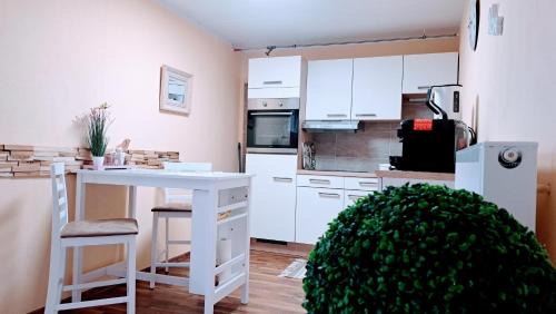 Adelzhausen Apartment | Ferienappartement Lydia