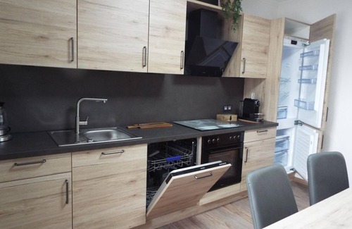 Bolsdorf House | Feriendomizil Vulkaneifel - 6-bed vacation home shower/WC 3 bedrooms