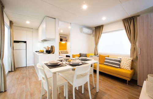 Jesolo Pineta House | Feriendorf Jesolo Lodge Superior PET für 5 Personen