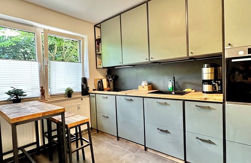 Dobbenviertel House | Ferienhaus: 4 Schlafzimmer, 2 Bäder, Küche, Terrasse und Grill