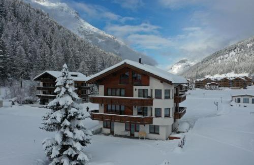 Saas Grund Apartment | Ferienhaus Antigua