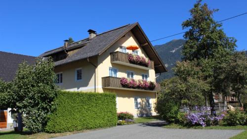 Hermagor-Pressegger See Apartment | Ferienhaus Ball - Kometterhof
