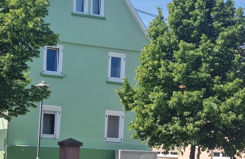 Flacht House | Ferienhaus Haus am Brunnen 8 Zimmer