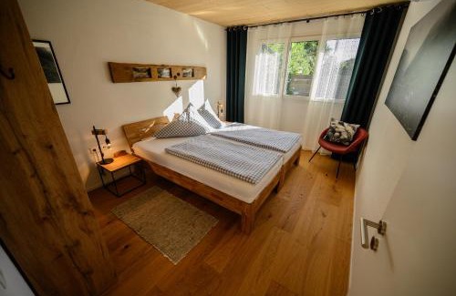 Toster House | Ferienhaus Haus im Garten