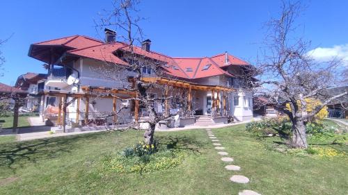 Wernberg Apartment | Ferienhaus Karoline