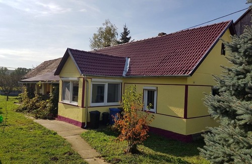 Dobrokoz House | Ferienhaus mit Swimmingpool im Eingezäuntem Gartengrundstück