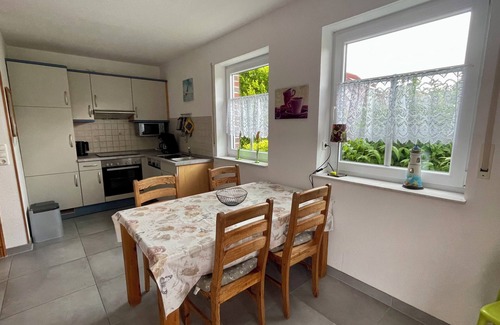 Hamswehrum House | Ferienhaus Seehund on the East Frisian North Sea coast with 3 bedrooms