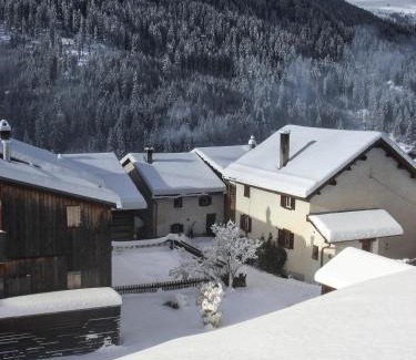 Tinzen House | Ferienhaus Tinizong