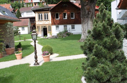 Bad Urach Apartment | Ferienhaus Villa Marina