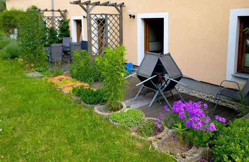 Hockendorf Apartment | Ferienhof Näcke with braiding workshop - apartment/apartment, shower, WC