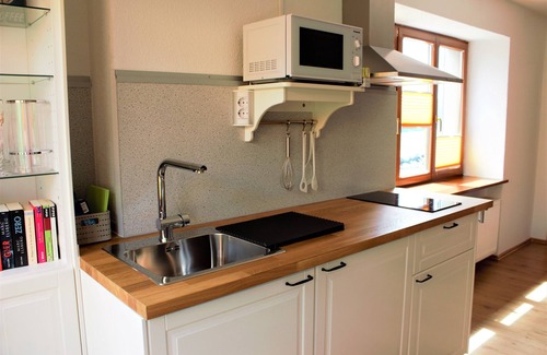 Hilzingen Apartment | Ferienwohnung in Altem Gutshaus