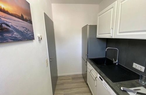 Niedersfeld Apartment | Ferienwohnung Frieda in Winterberg-niedersfeld mit Überdachtem Balkon und Garage