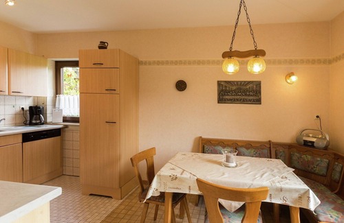 Hesborn Apartment | Ferienwohnung im Sauerland Hillside