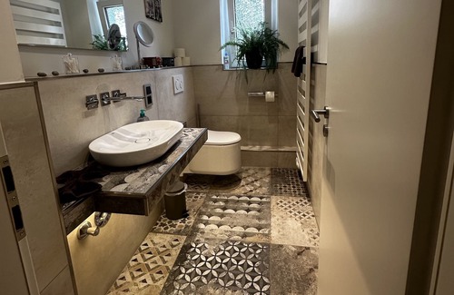 Muelheim an der Ruhr Apartment | Ferienwohnung mit Pool und Sauna im Ruhrgebiet
