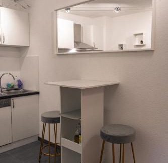 West Mooswald Apartment | Ferienwohnung Naturini