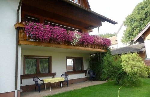 Urach Apartment | Ferienwohnung 1 DG, 2 Schlafräume
