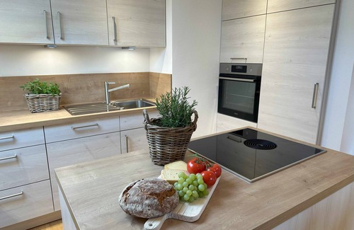 Abwinkl Apartment | Ferienwohnung 3 - See- Suite - Schlosserhof am See