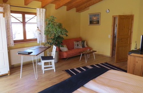 Albstadt Apartment | Ferienwohnung, 58qm, Balkon, 1 Wohn-/Schlafzimmer, max. 3 Pers.