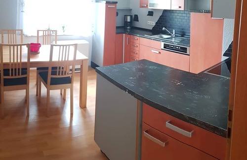 Meinerzhagen Apartment | Ferienwohnung, 68 qm, 2 Schlafzimmer, Terrasse, Max. 3 Personen