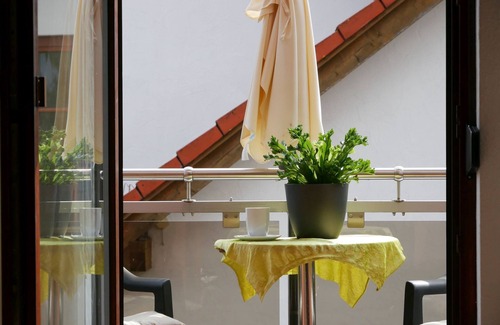 Bad Urach Apartment | Ferienwohnung, 70qm, 2 Schlafzimmer, 1 Wohn-/Schlafzimmer, max. 5 Personen