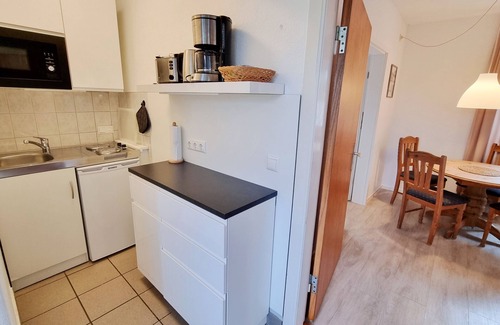 Kalifornien Apartment | Ferienwohnung "achtern Diek 1" 1. Reihe an der Ostseeküste, Hundefreundlich