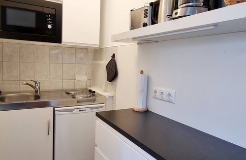 Kalifornien Apartment | Ferienwohnung "achtern Diek 1" 1. Reihe an der Ostseeküste, Hundefreundlich