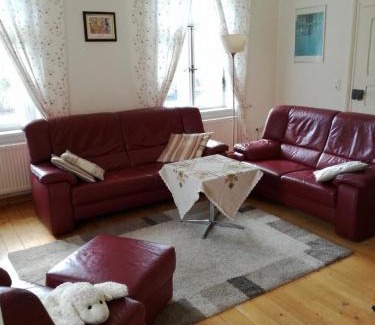 Bernried Apartment | Ferienwohnung Altes Schulhaus in Leithen - Bernried