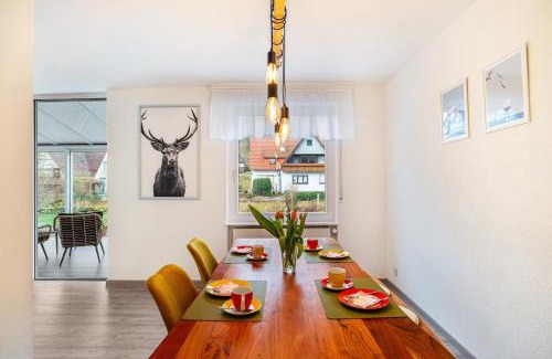 Calmbach Apartment | Ferienwohnung am Enzufer mit Wintergarten Bad Wildbad im Schwarzwald
