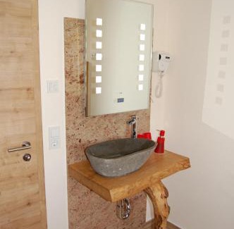 Radensdorf Apartment | Ferienwohnung am Mühlstein