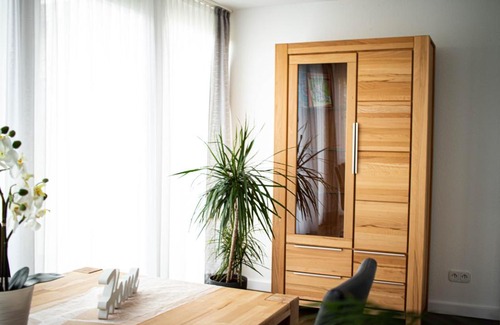 Ebersdorf Apartment | Ferienwohnung Am Schlosspark