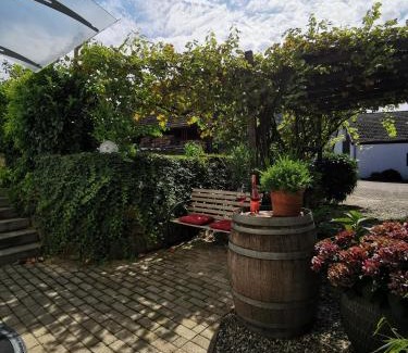 Ebringen Apartment | Ferienwohnung Birkental