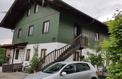Bad Feilnbach Apartment | Ferienwohnung bis 2 Personen, 38 qm, 1 Sep. Schlafzimmer, Obergeschoss