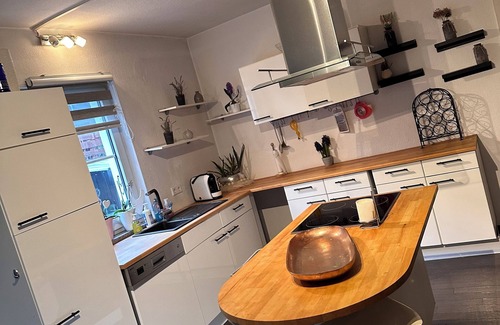 Ronsdorf Apartment | Ferienwohnung bis zu 10 Personen m Garten im Bergischen Land Wuppertal Ronsdorf