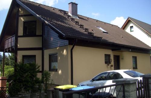 Ebersdorf Apartment | Ferienwohnung Braeuer
