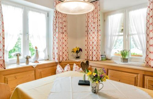 Vorderhindelang Apartment | Ferienwohnung - Café Mali