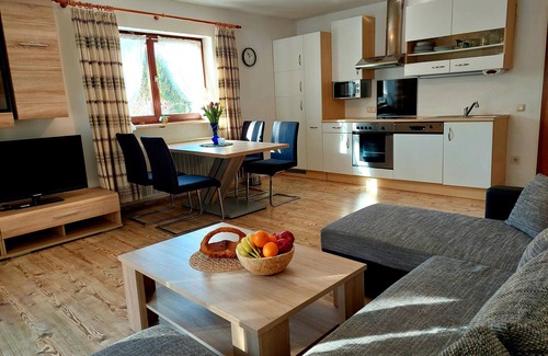 Marktschellenberg Apartment | Ferienwohnung 3 Edelweiss für 1-2 Personen