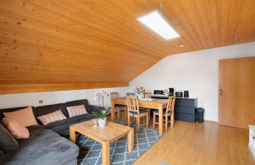 Furstenfeldbruck District Apartment | Ferienwohnung Dorfidyll
