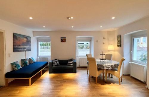Malterdingen Apartment | Ferienwohnung Elfriede - WLAN, 2 Bäder, Küche, Freisitz, 2 Parkplätze, im Ortskern