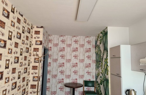 Saarlouis Apartment | Ferienwohnung für 6 Personen in Saarlouis