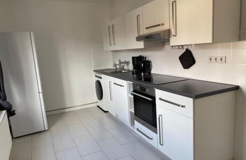 Nurnberger Land Apartment | Ferienwohnung Feucht OG NATURNAH Parkplatz WLAN