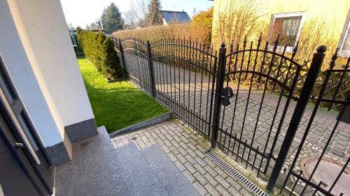 Marzahn Apartment | Ferienwohnung Fink