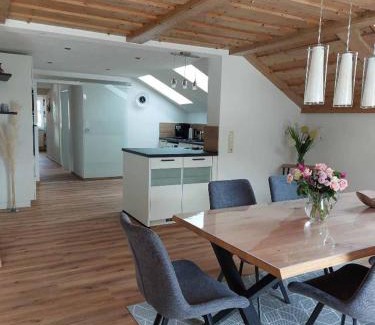 Langdorf Apartment | Ferienwohnung Gartenblick