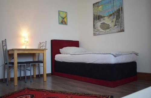 Neuhausen Apartment | Ferienwohnung Gruppenhaus bis 12 Personen