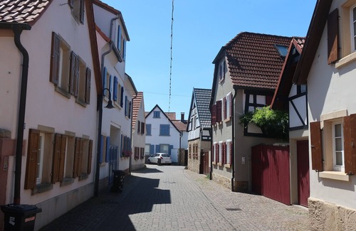 Meckenheim Apartment | Ferienwohnung im Historischen Ortskern Meckenheim