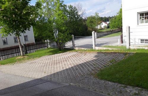 Roehrnbach Apartment | Ferienwohnung im Seidlerhof mit Terrasse