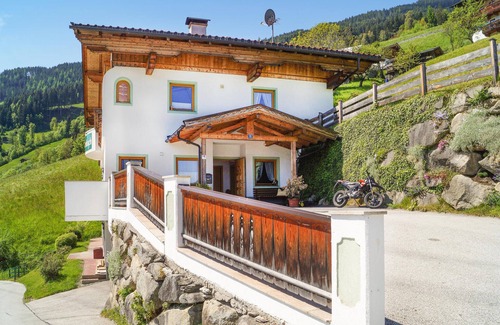 Aschau Im Zillertal Apartment | Ferienwohnung in Aschau